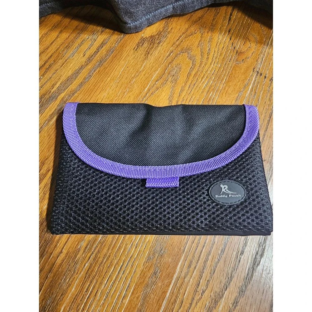 Running Buddy Buddy Pouch Magnetic Beltless Running Pouch Black Purple Trim